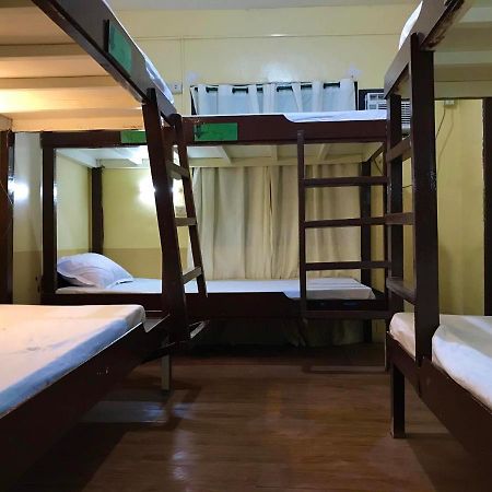 Austria'S Guest House El Nido Esterno foto