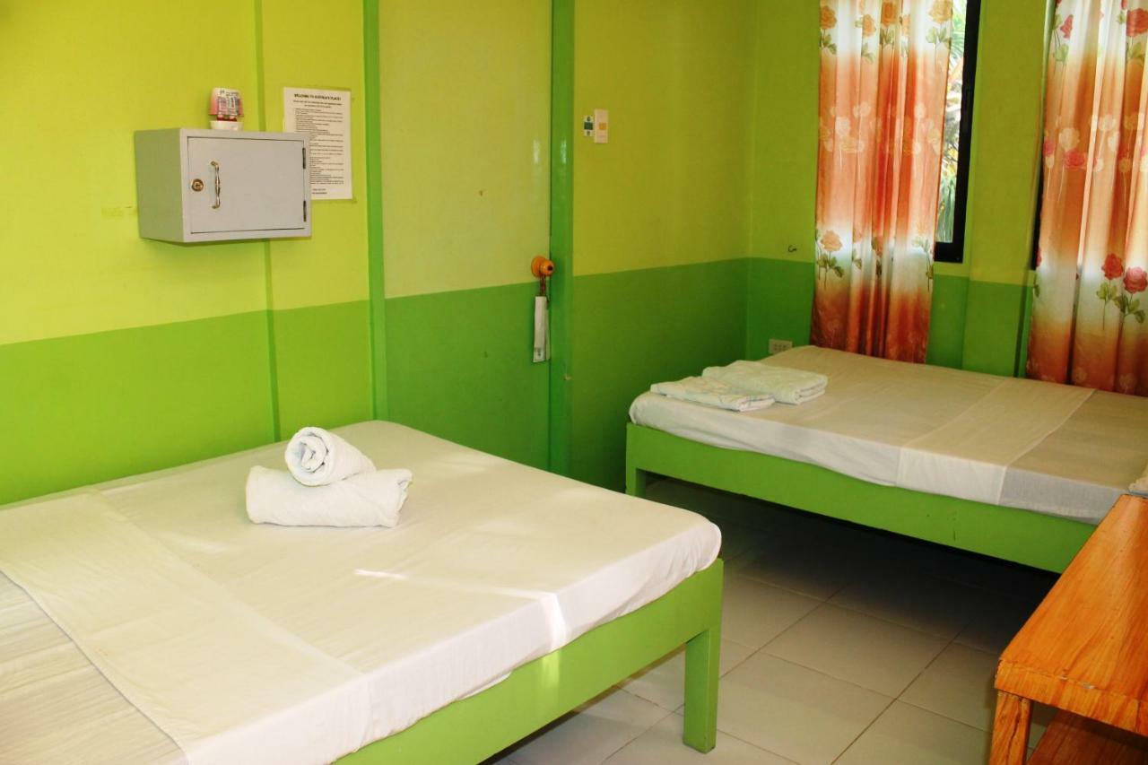 Austria'S Guest House El Nido Esterno foto